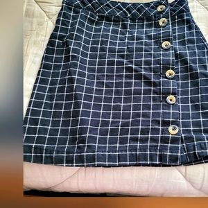Skirt, Juniors size 2, Button Up Front, Brand Divided